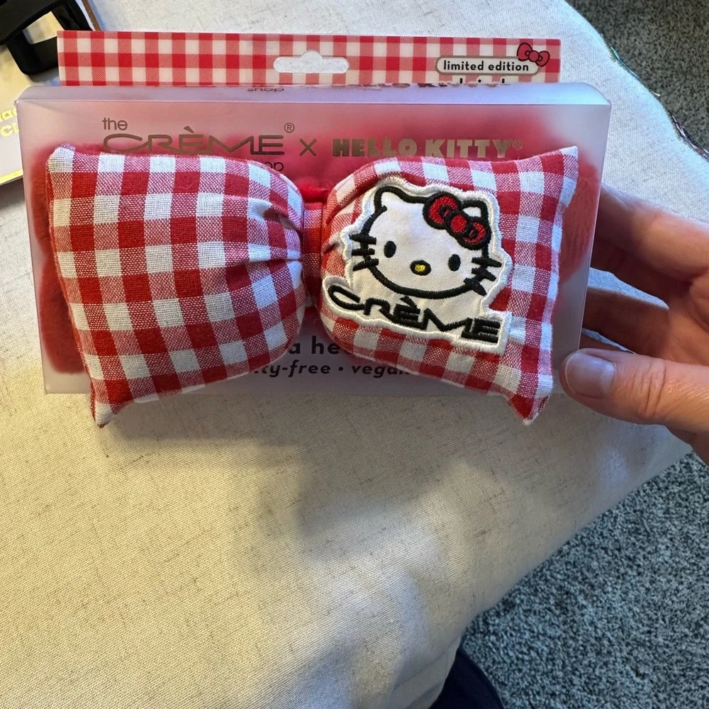 Hello Kitty Headband and Sunday State Claw Clip Bundle - Picture 2 of 5